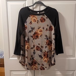 NWOT P & Rose Floral 3/4 Sleeve Sweater Knit Mixed Print Top Size Medium